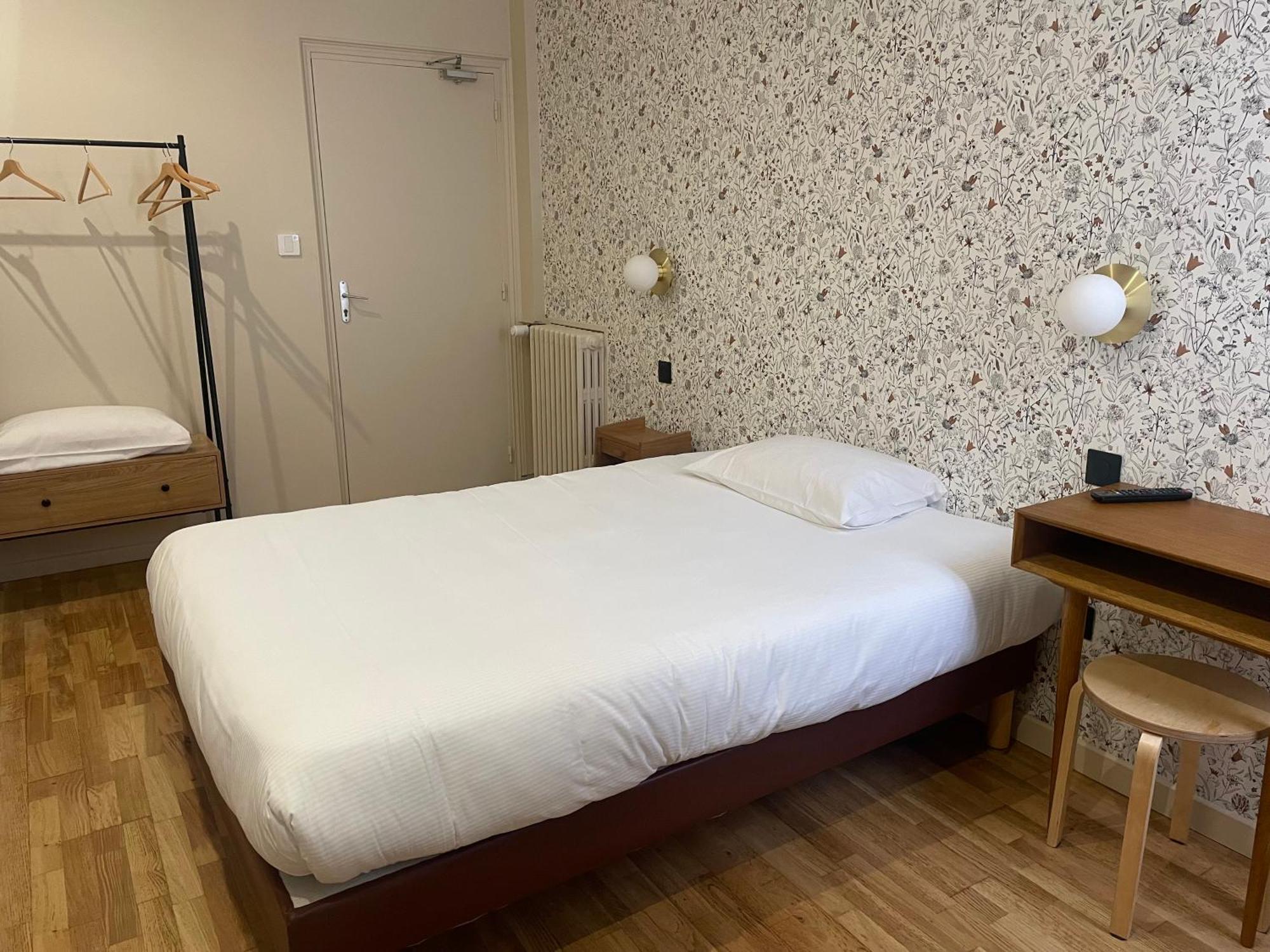 Le Florus Hotell Montrouge Exteriör bild